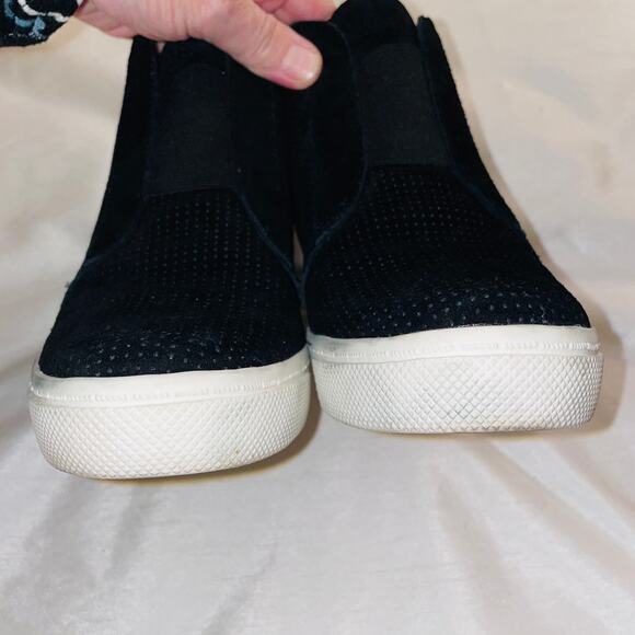 Steve Madden Wavery‎ Wedge Sneaker - Women's Size 7.5 - Black Suede - Picture 6 of 11